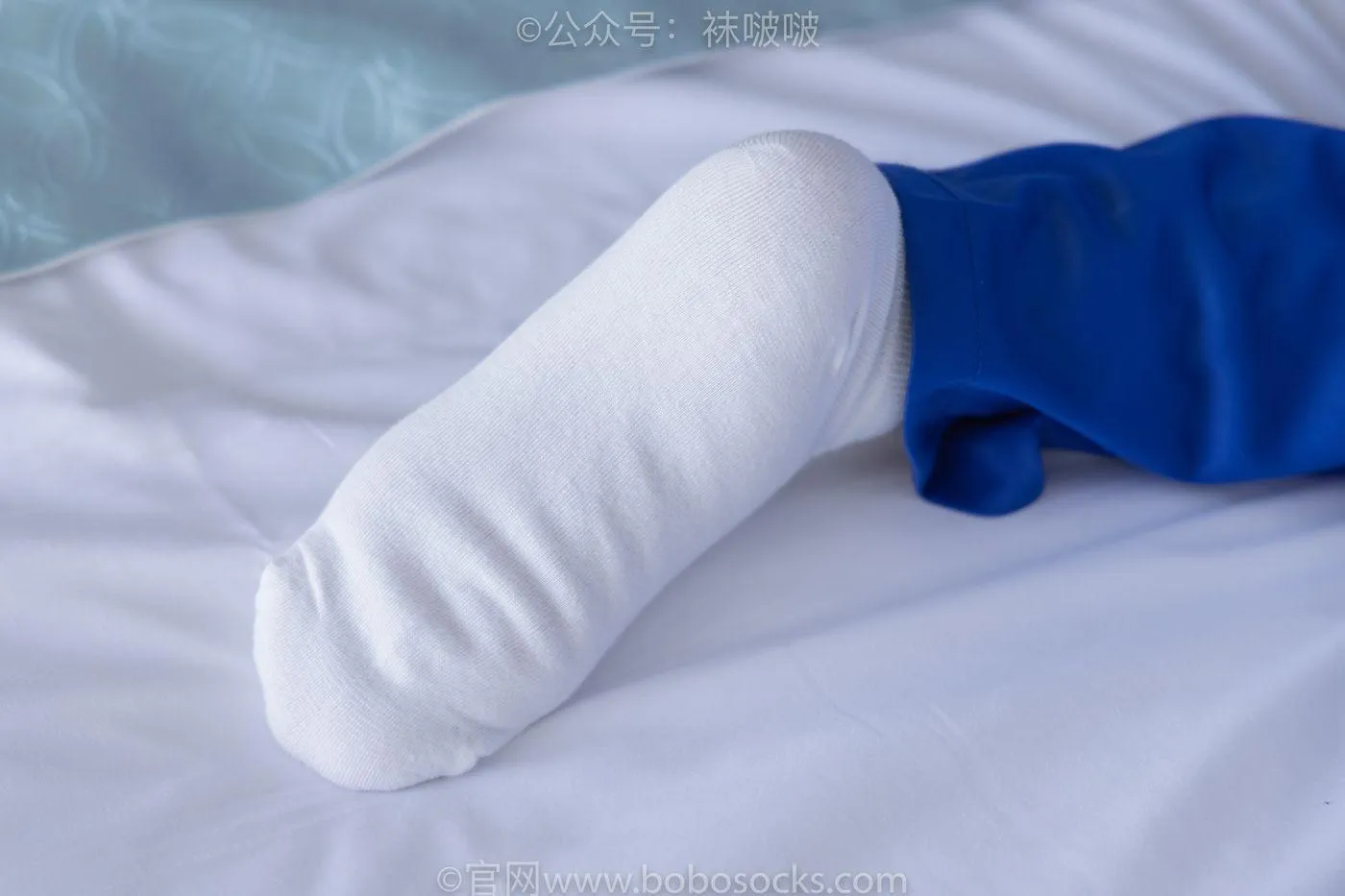 [BoBoSocks袜啵啵]NO.039 小奶熊-校服、vans帆布鞋、短白棉袜、裸足 [154P]插图7